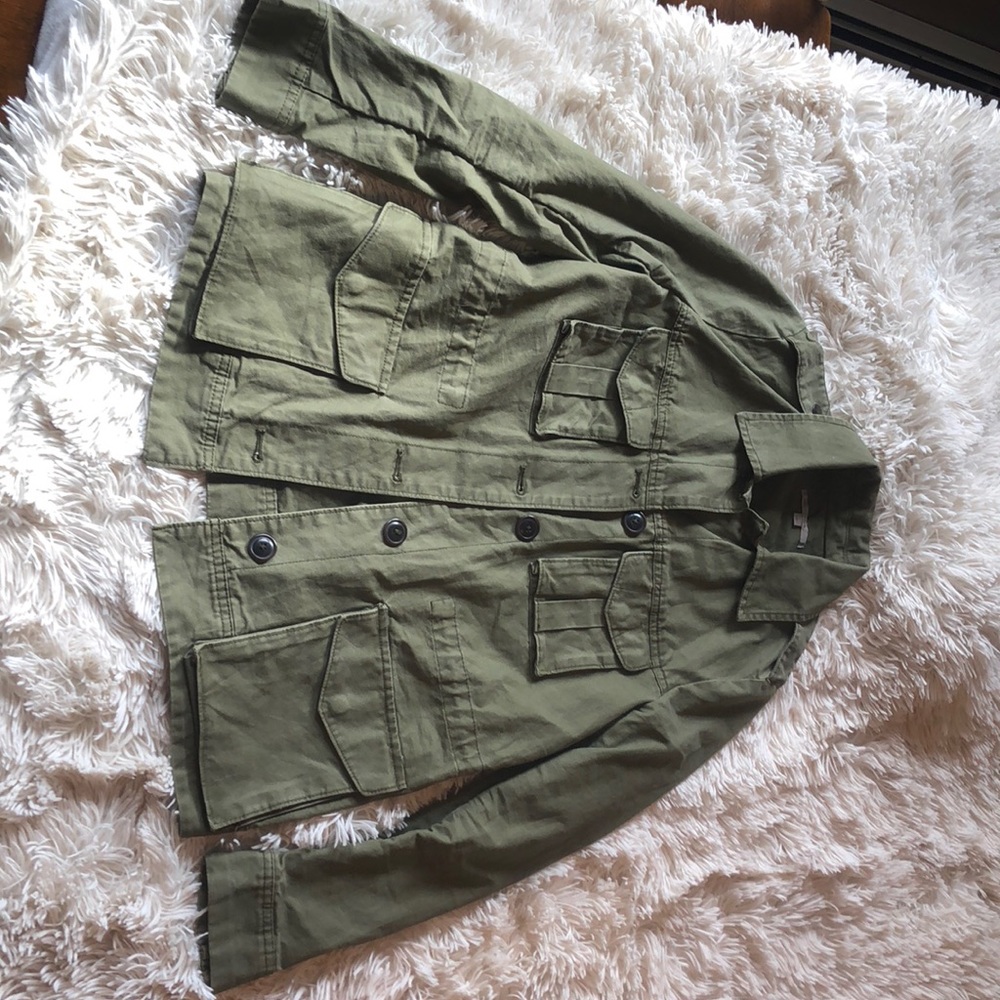 Women’s Gap Jacket